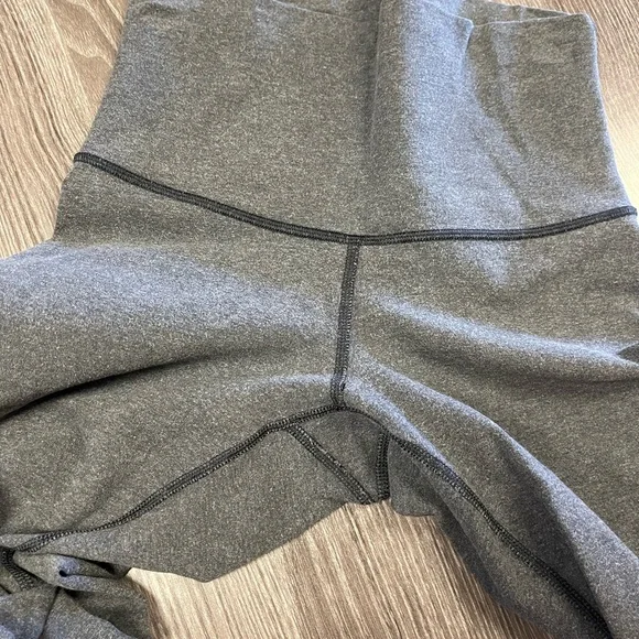 Lululemon high rise cotton WU calf logo Sz 6 - Picture 4 of 6